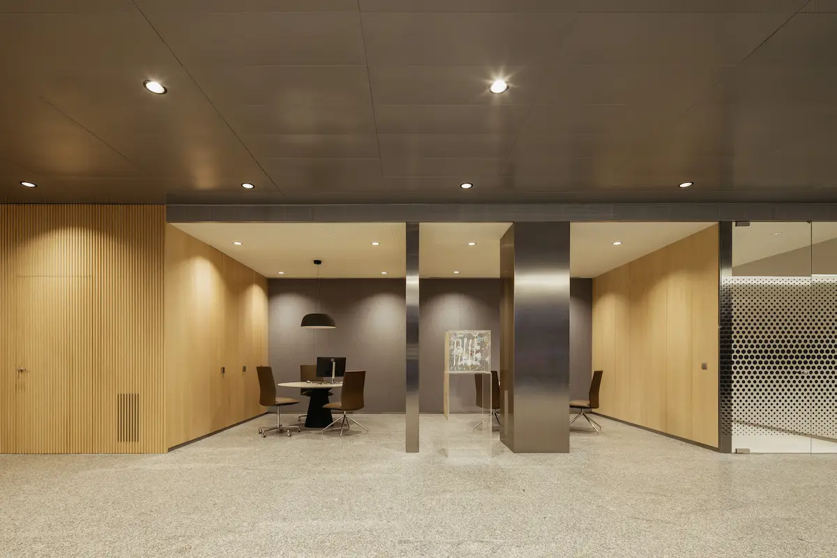 reforma oficinas FLGS banco sabadell en Valencia portada